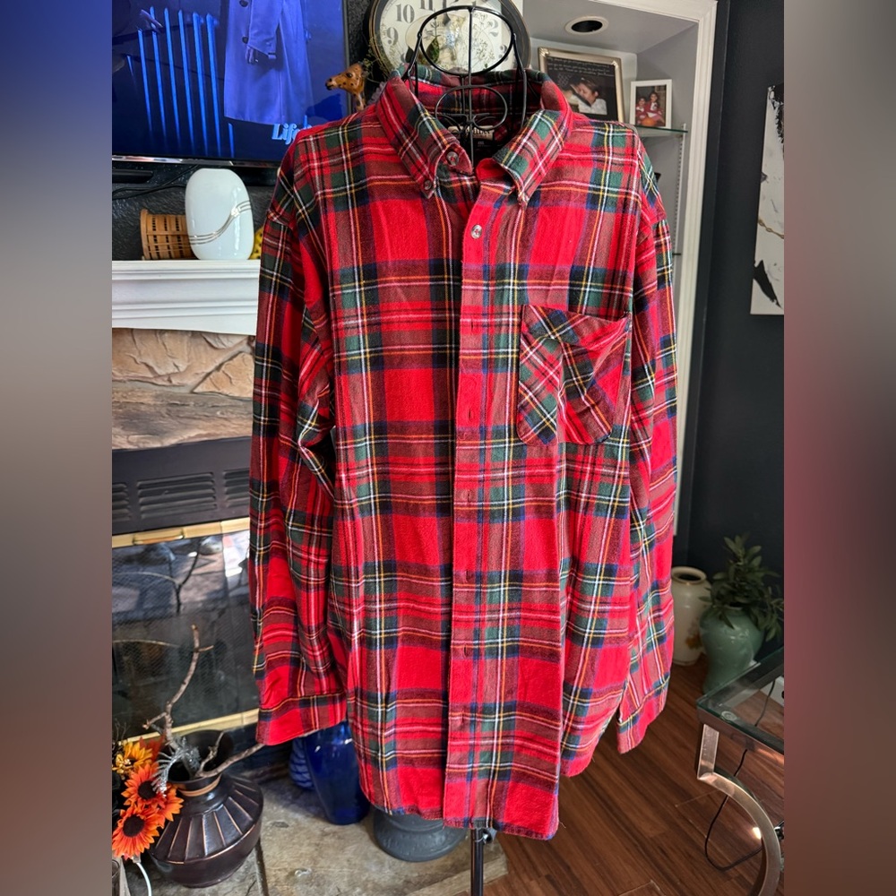 Magellan Outdoors Red and Black Plaid Men's Shirt